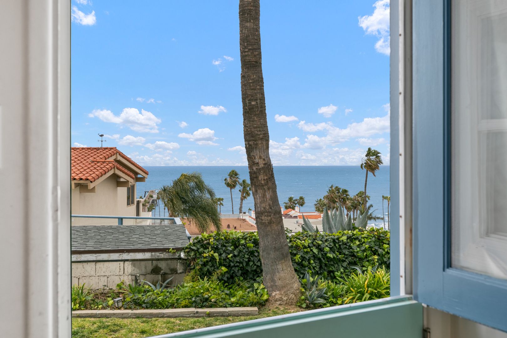 San Clemente House: 420 Monterey, 1B