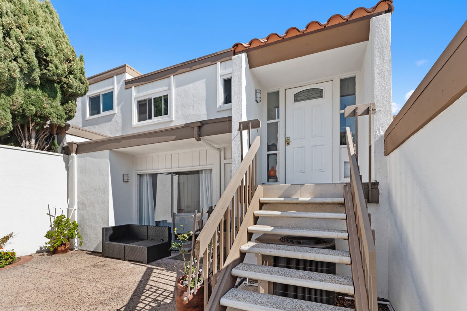 San Clemente House: 719 Calle Camisa