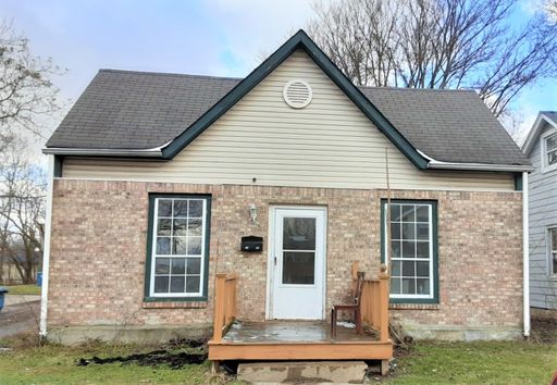 Spacious 3 bedroom home on Indy's west side! – photo 1