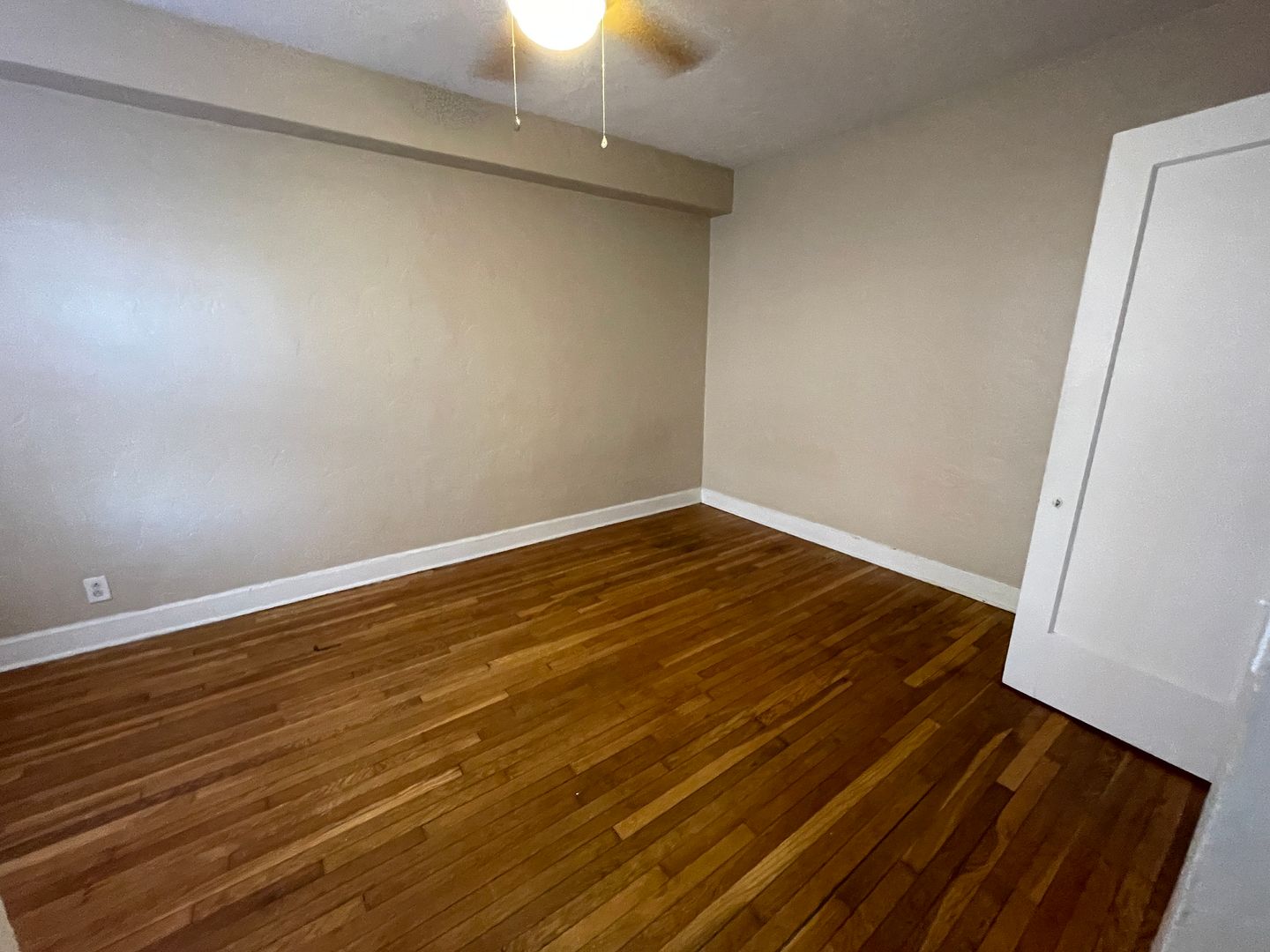 Indianapolis Apartment: 3541 N. Meridian St