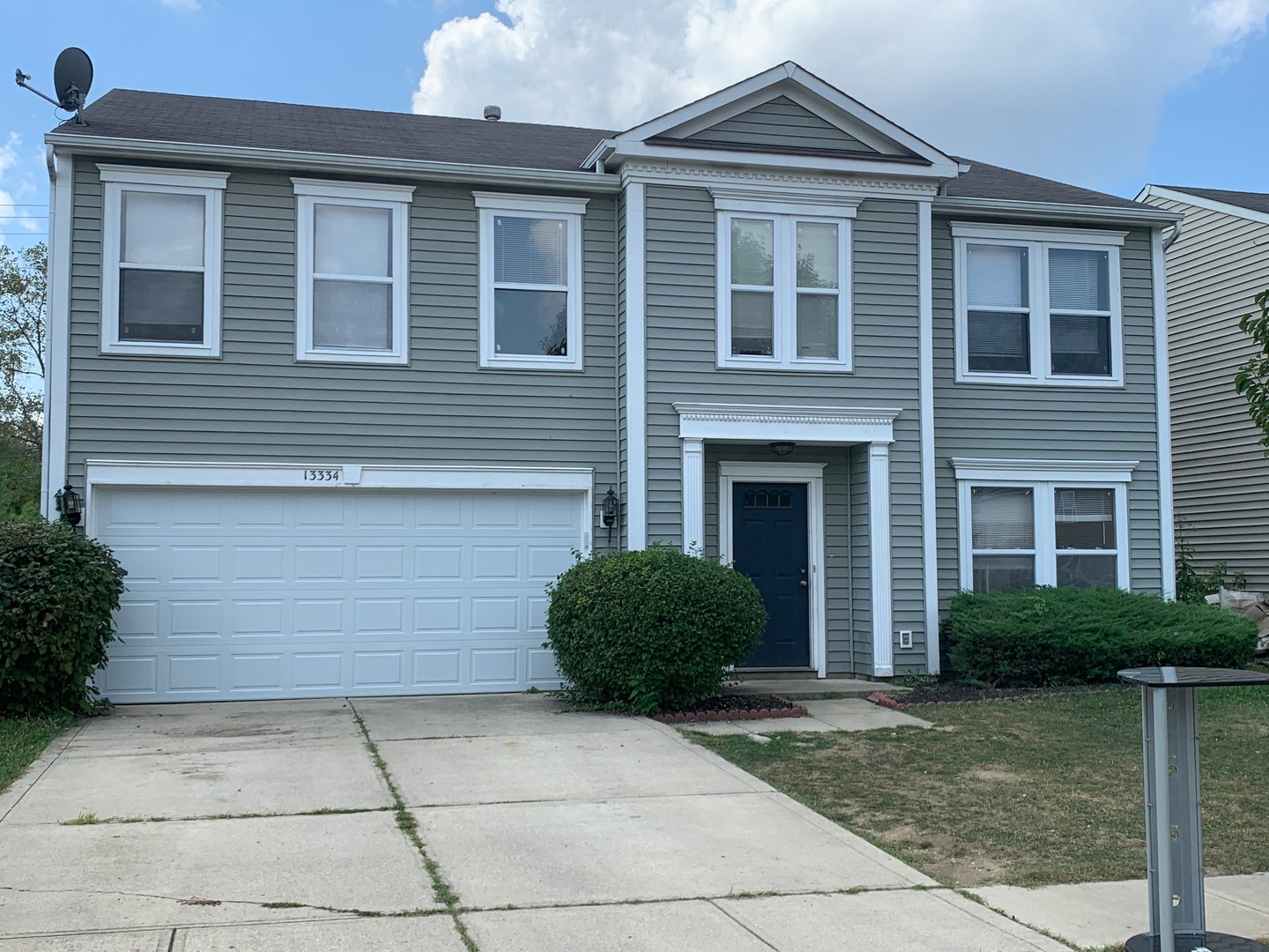 Charming and spacious 4 bedroom 2.5 bath home in Fishers Indiana with a private backyard