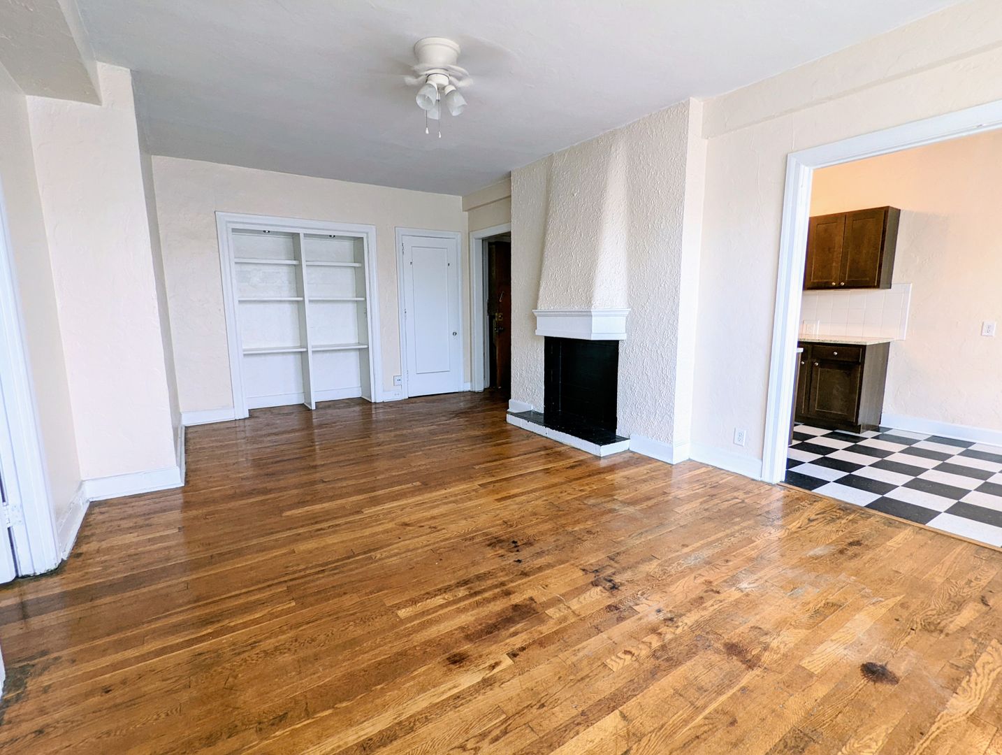 Llanhurst Apartments 4 of 8