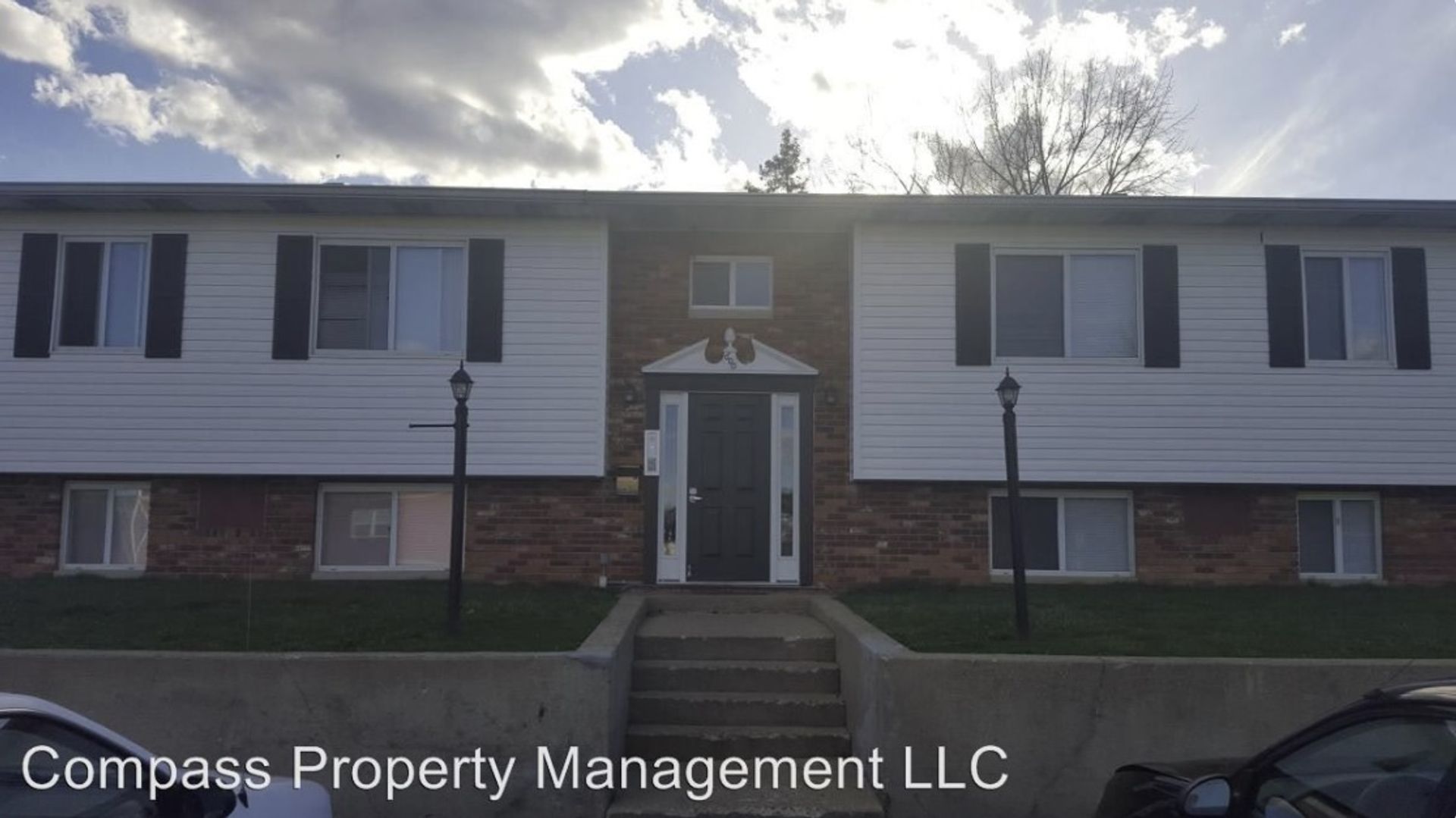 Greenwood Apartment: 600 Wooddale Terrace