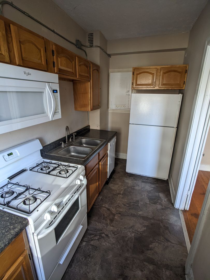 Llanhurst Apartments 3 of 11