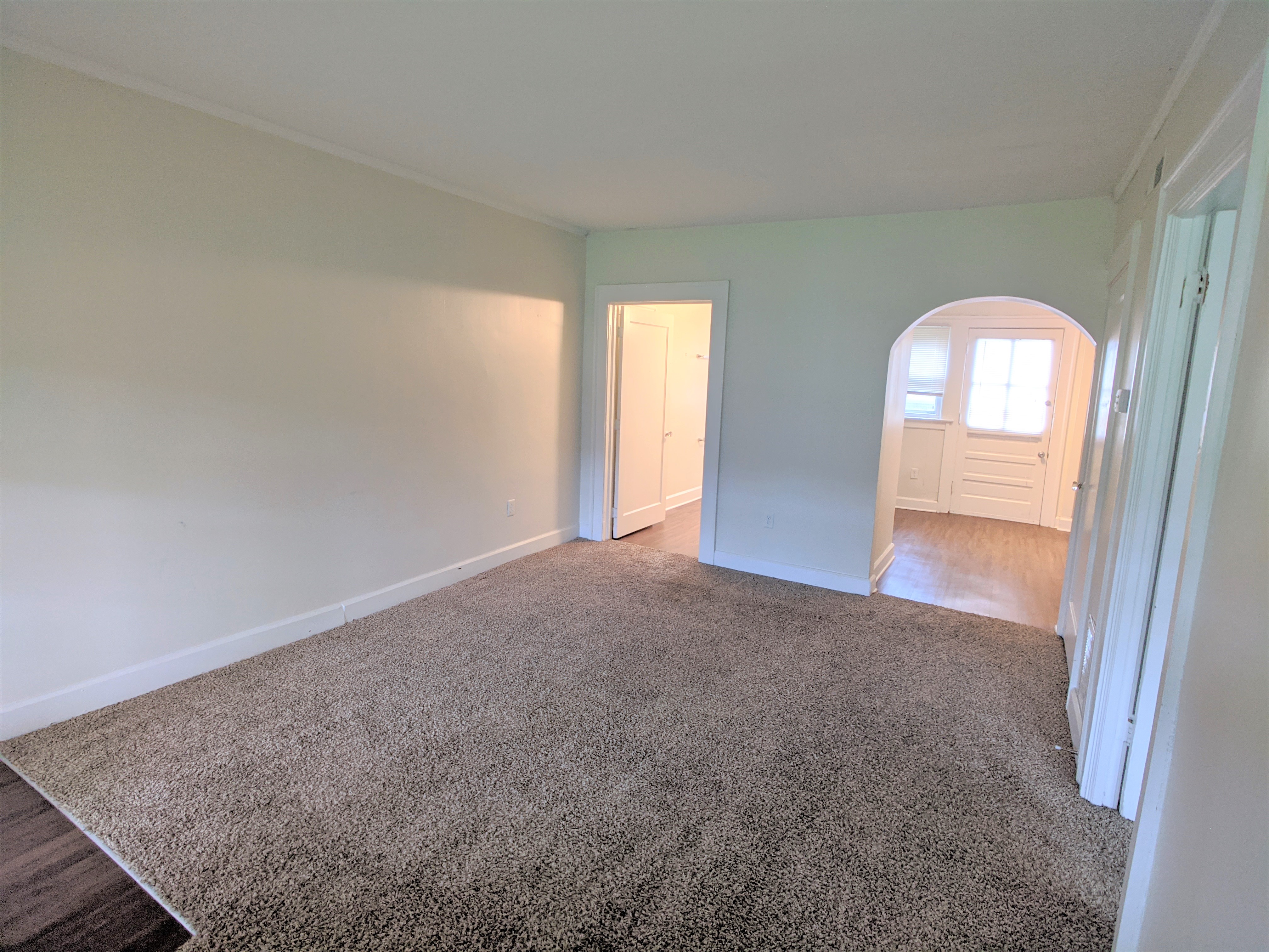 Charming 1 bed 1 bath apartments in historic Irvington neighborhood 10 of 12