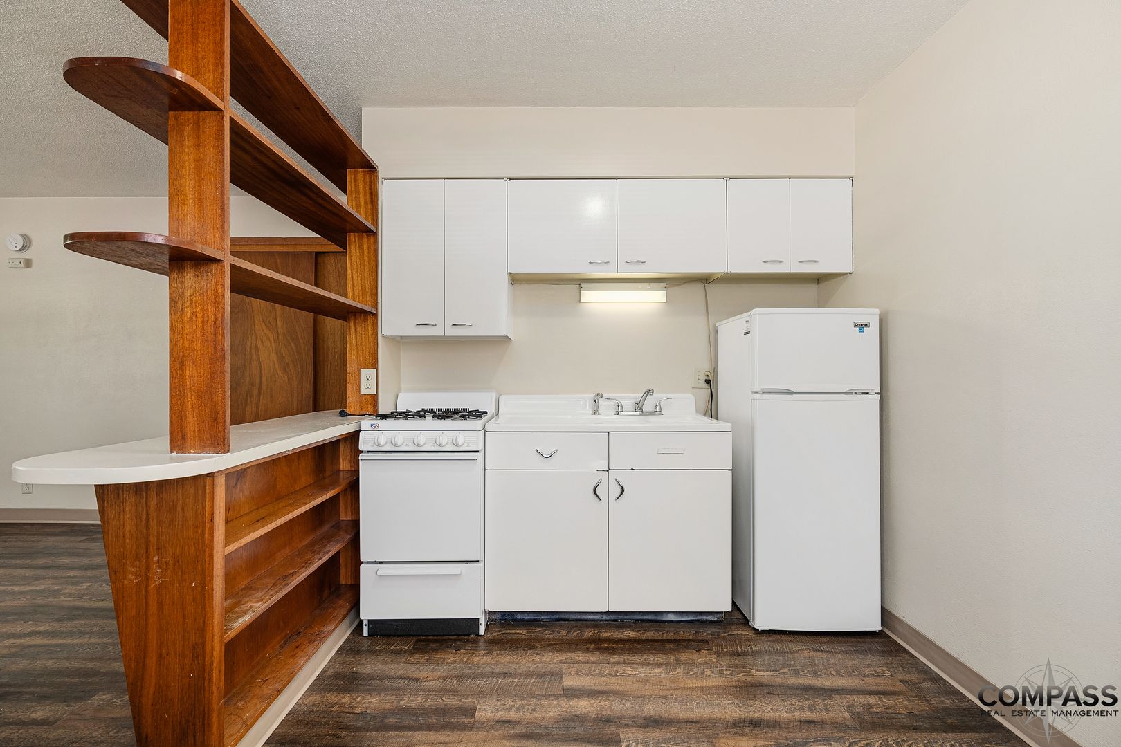 Eau Claire Apartment: 1207 S Dewey St