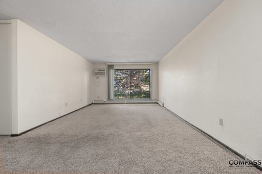 *SCHOOL YEAR LEASE TERMS NOW AVAILABLE* – photo 1