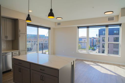 SOUTH FACING TWO BEDROOM WITH PATIO - UNIT H – photo 1