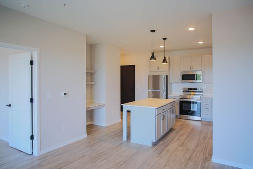 OPEN CONCEPT ONE BEDROOM WITH PATIO - UNIT E – photo 1