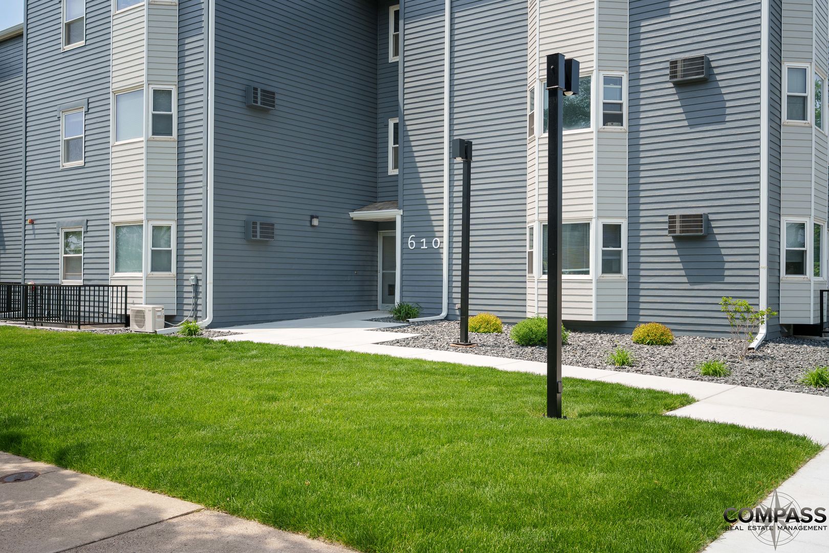 Eau Claire Apartment: 610 Gray St