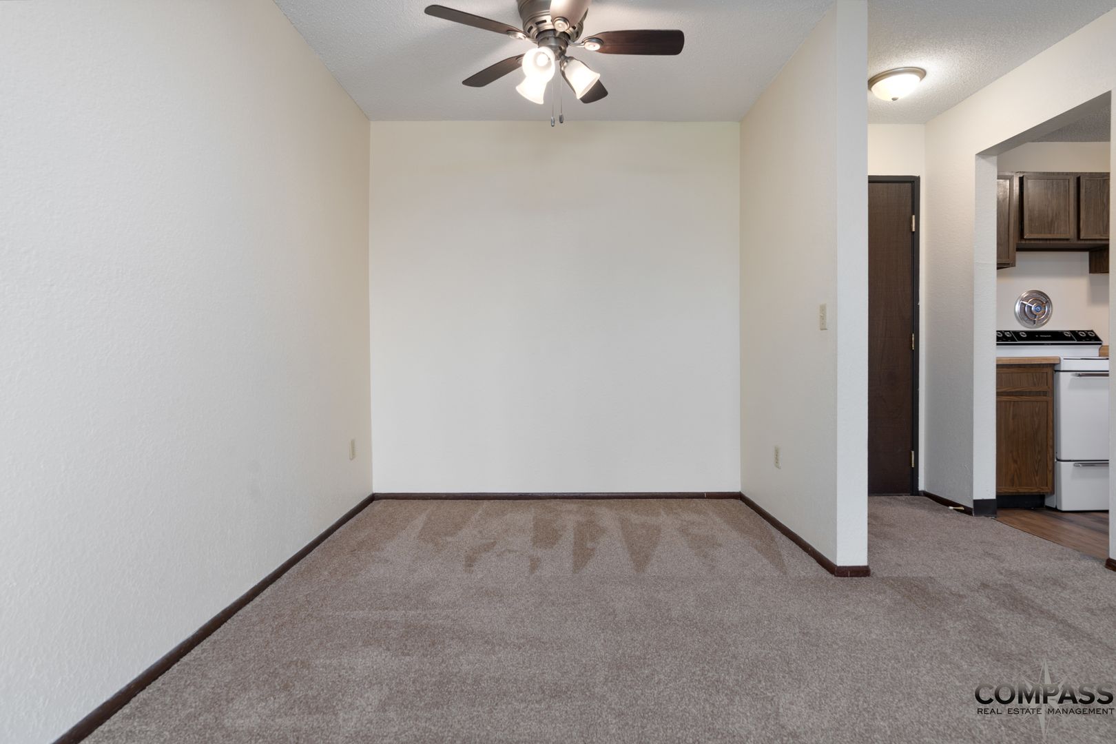 Eau Claire Apartment: 2215 Folsom Street
