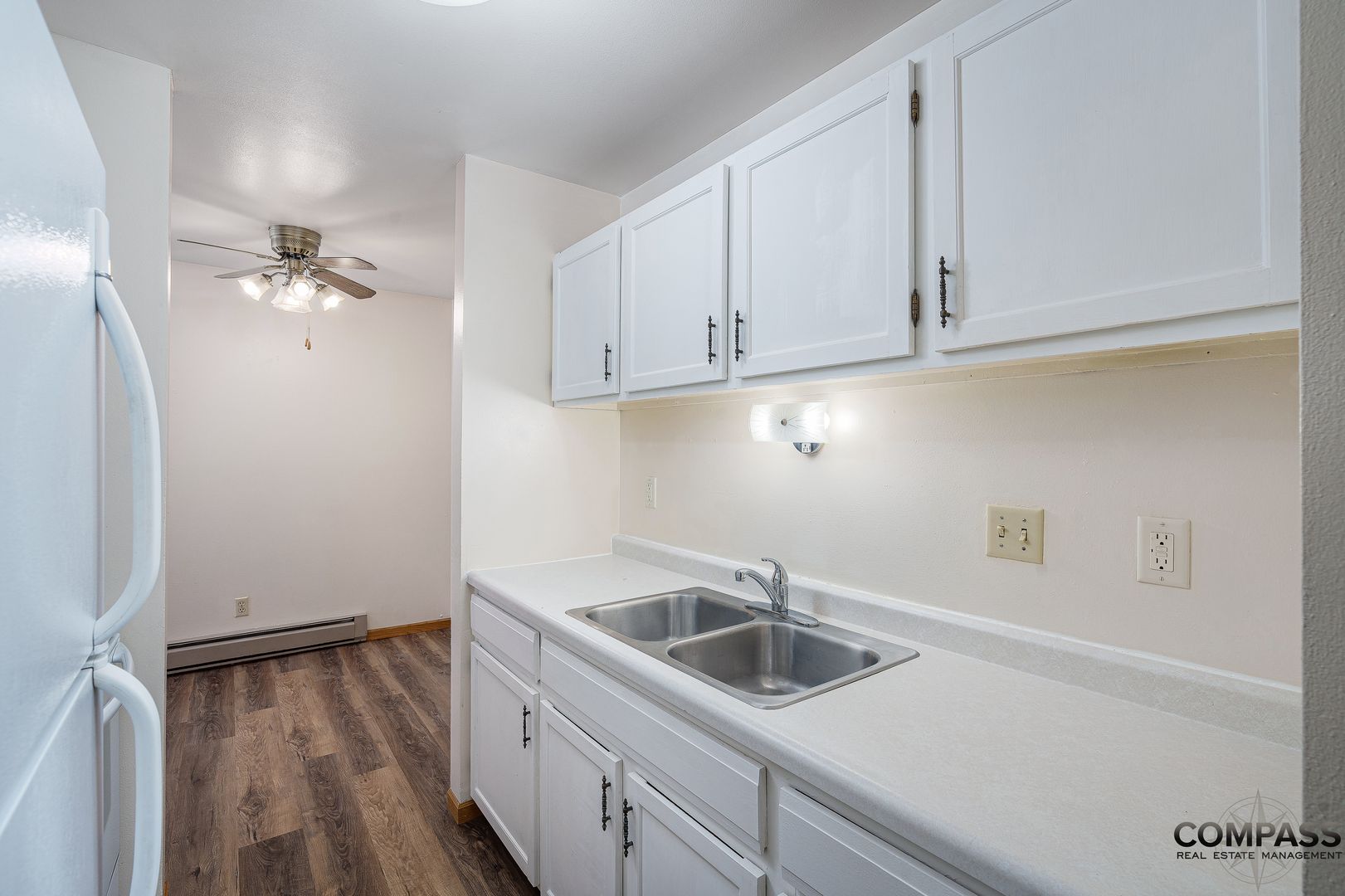 Eau Claire Apartment: 716 W Grand Ave