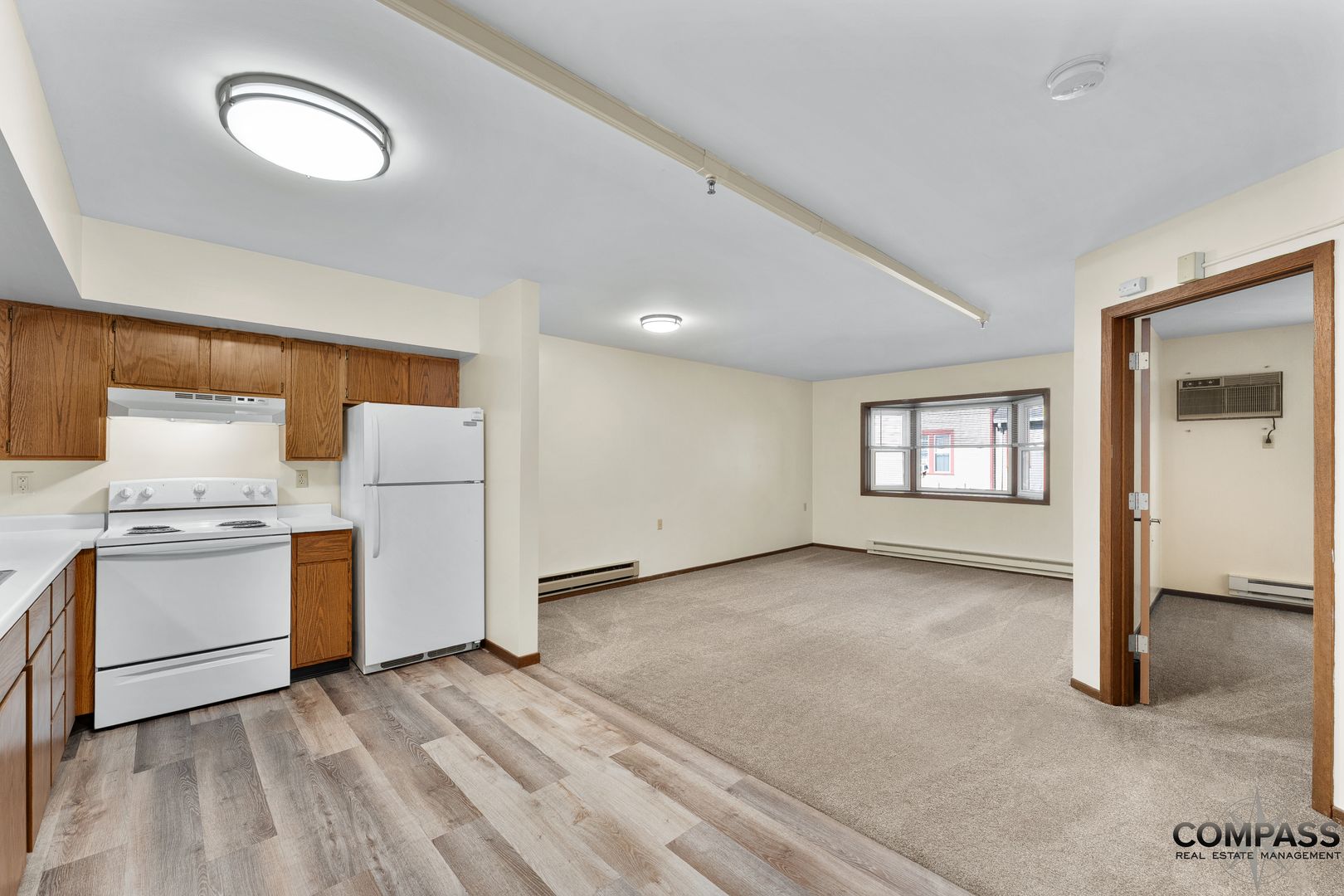 Eau Claire Apartment: 610 Gray St