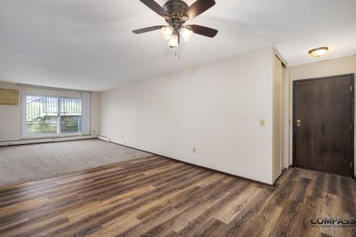 TERRIFIC WESTSIDE APARTMENT – photo 1