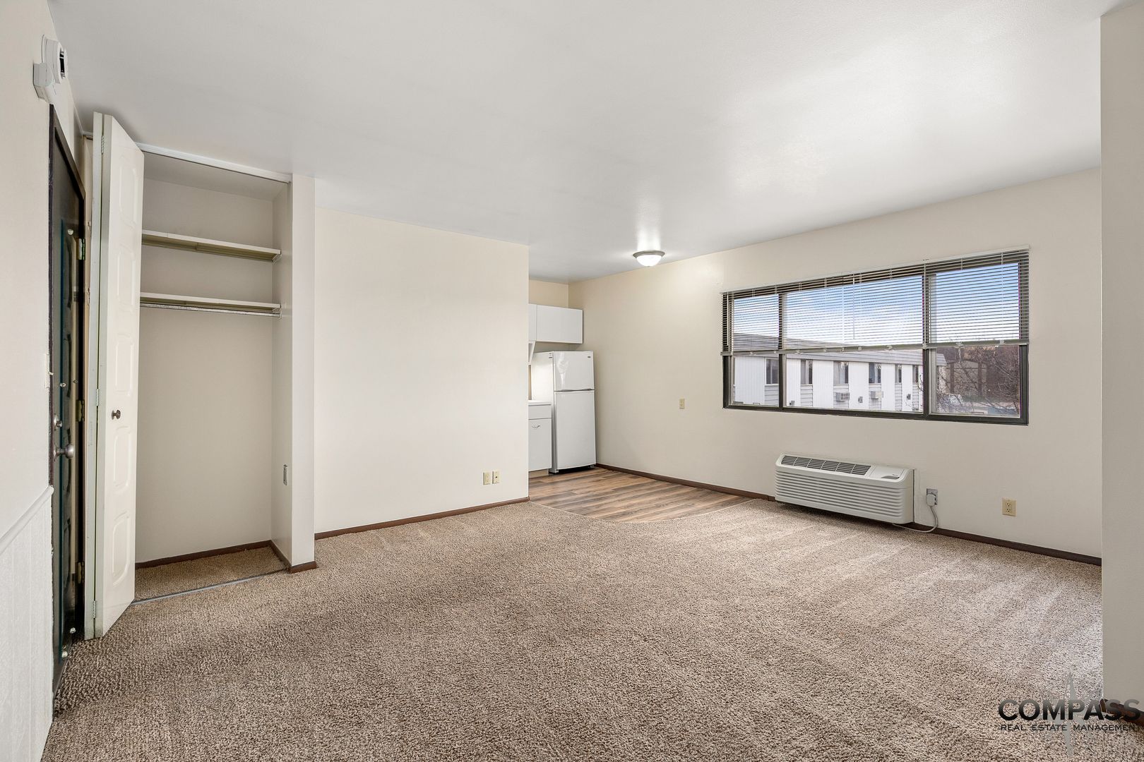 Eau Claire Apartment: 1025 W. MacArthur