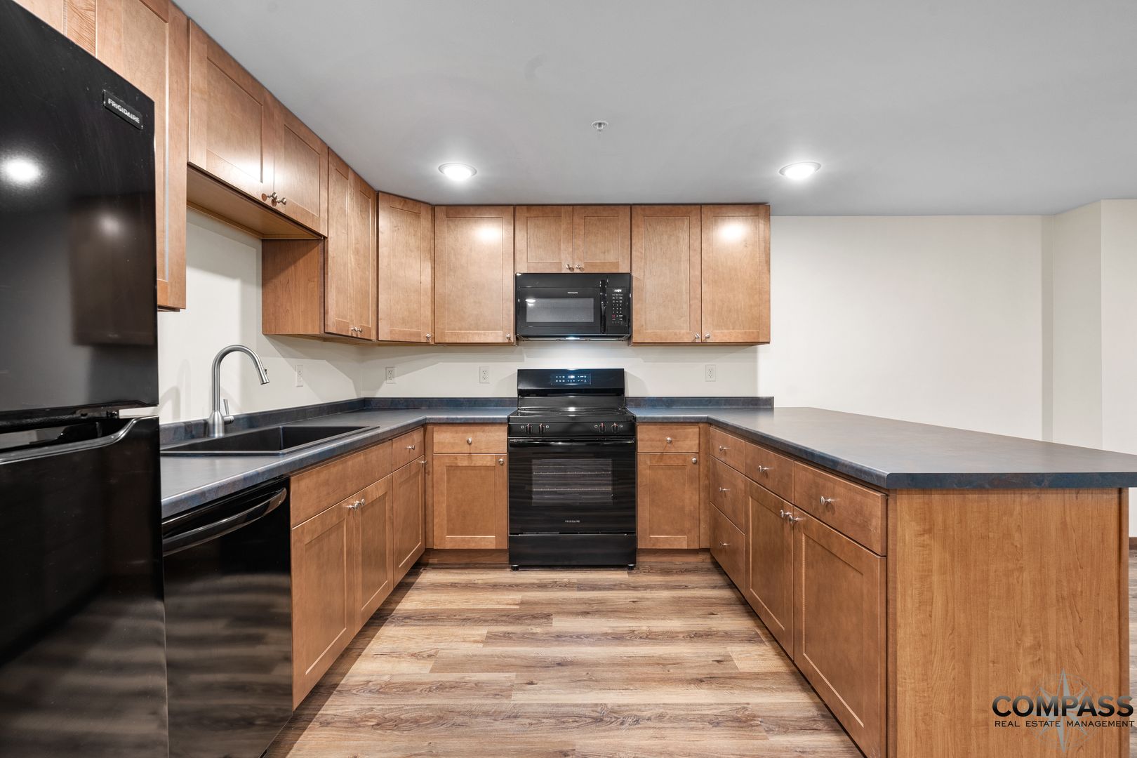 Eau Claire Apartment: 610 Gray St