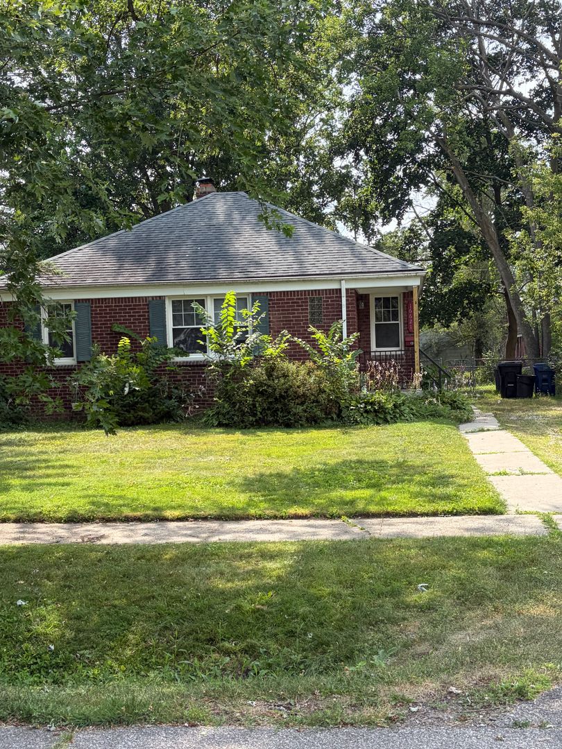 Redford House: 16622 Brady St.