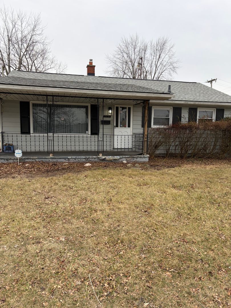 Dearborn Heights House: 25725 Princeton St