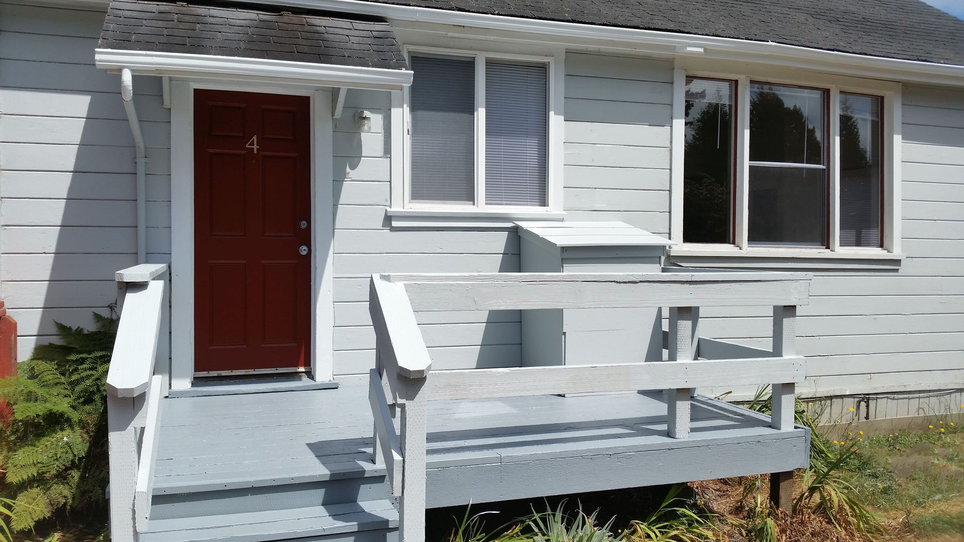 Eureka Apartment: 4044 V St