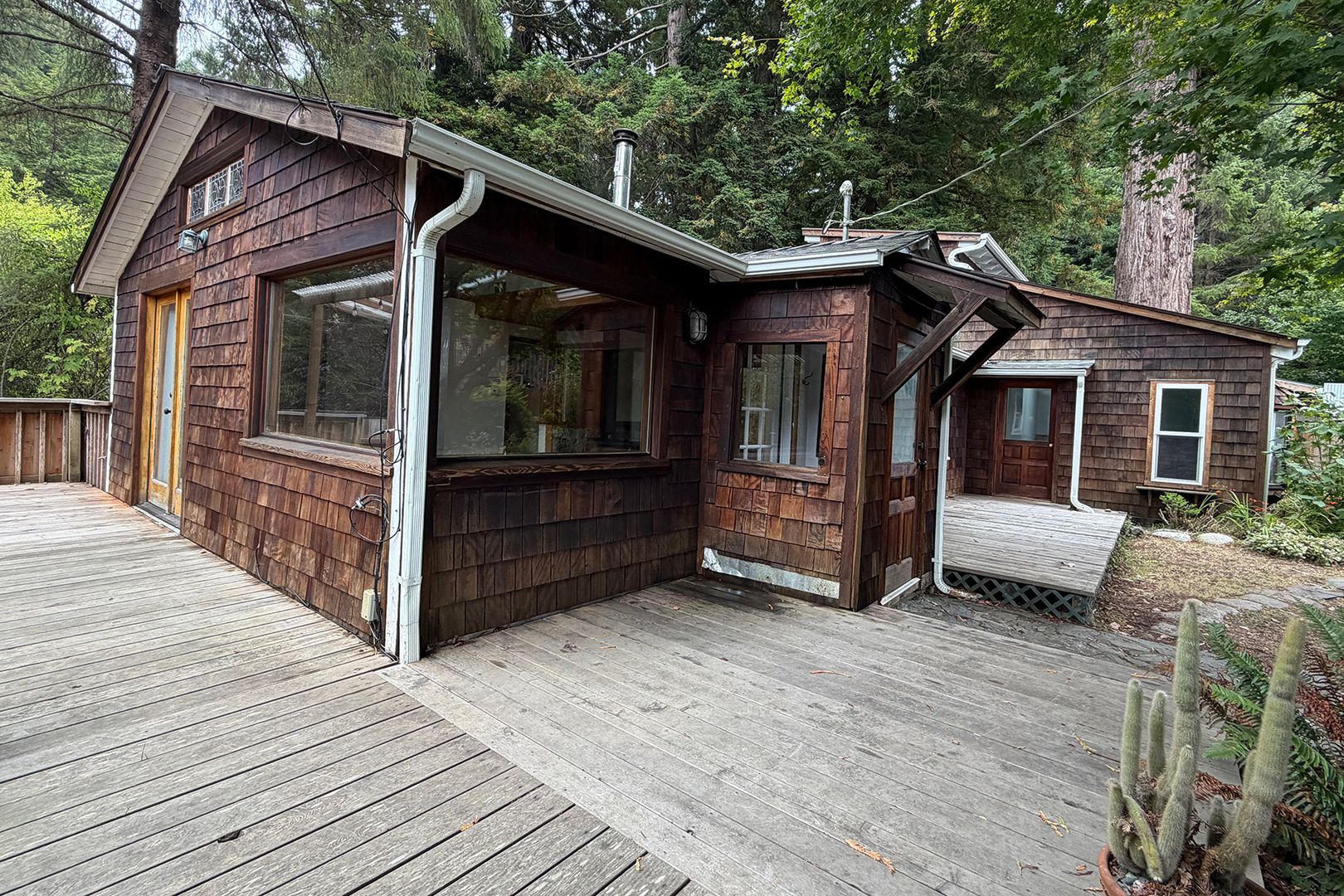 Arcata House: 3946 LK Wood Ct