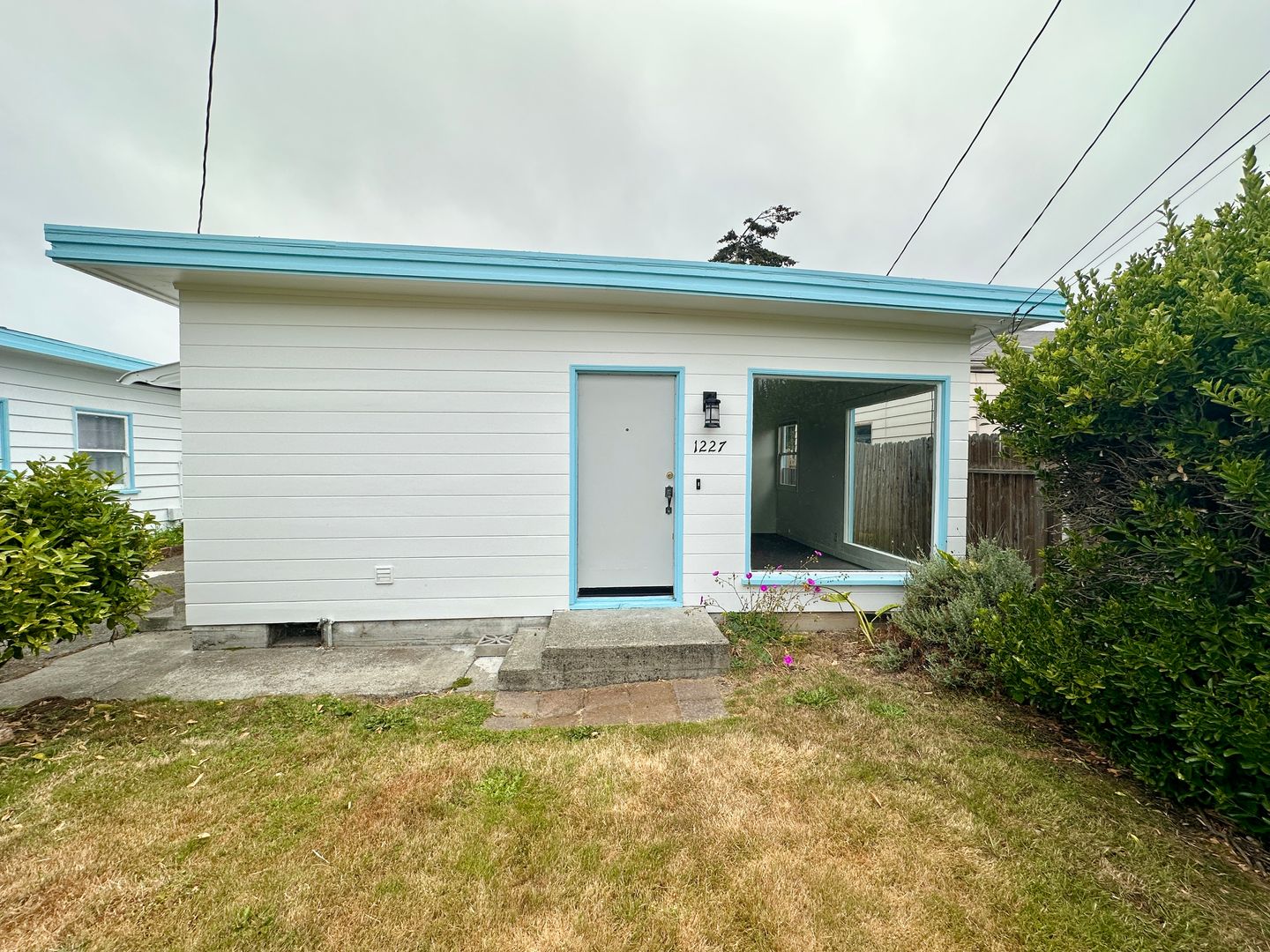 Eureka Apartment: 1225 K St