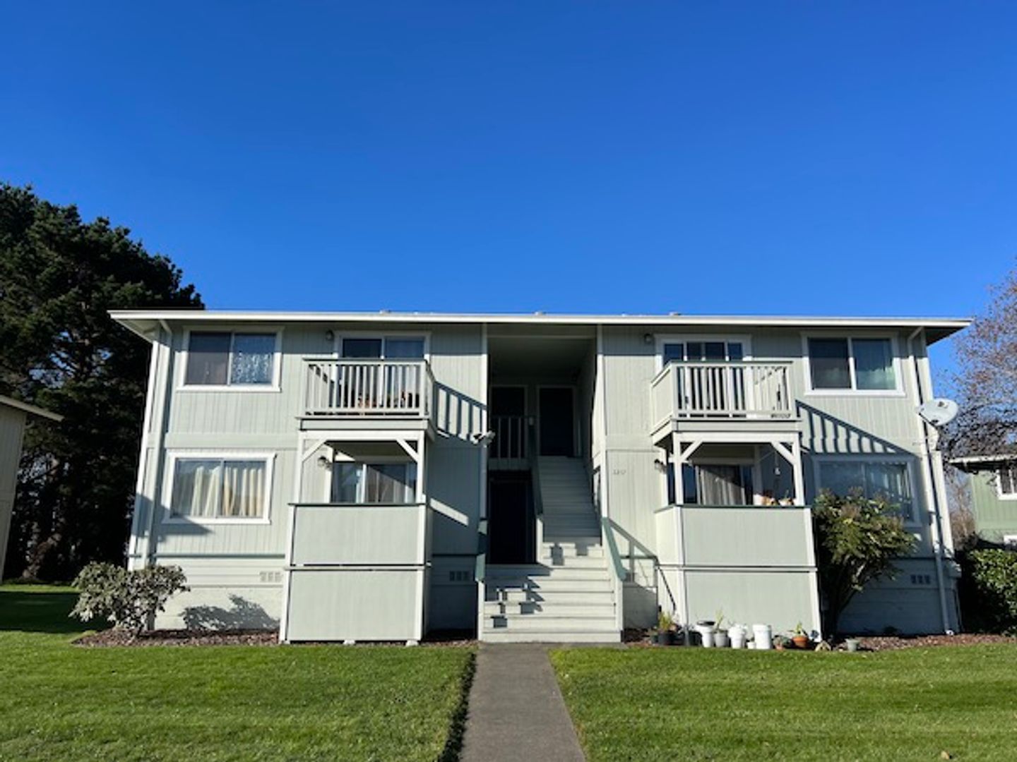 Arcata Apartment: 2257 Heather Lane