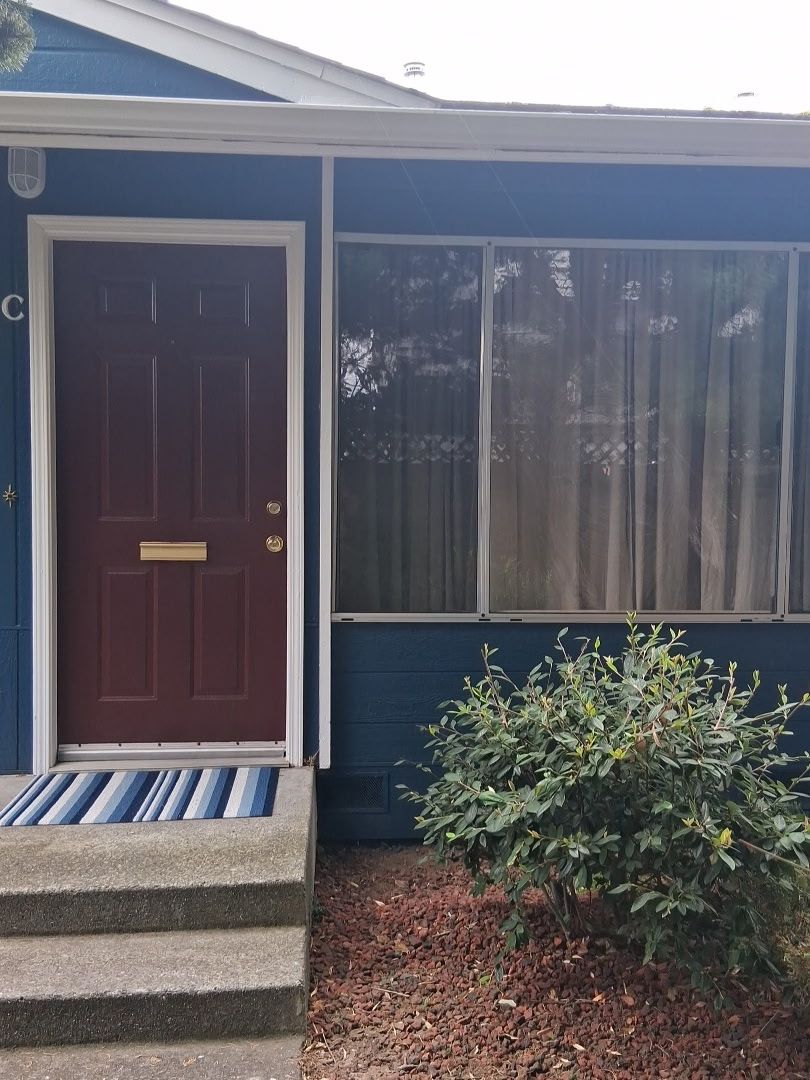 Eureka Apartment: 414 Watson St