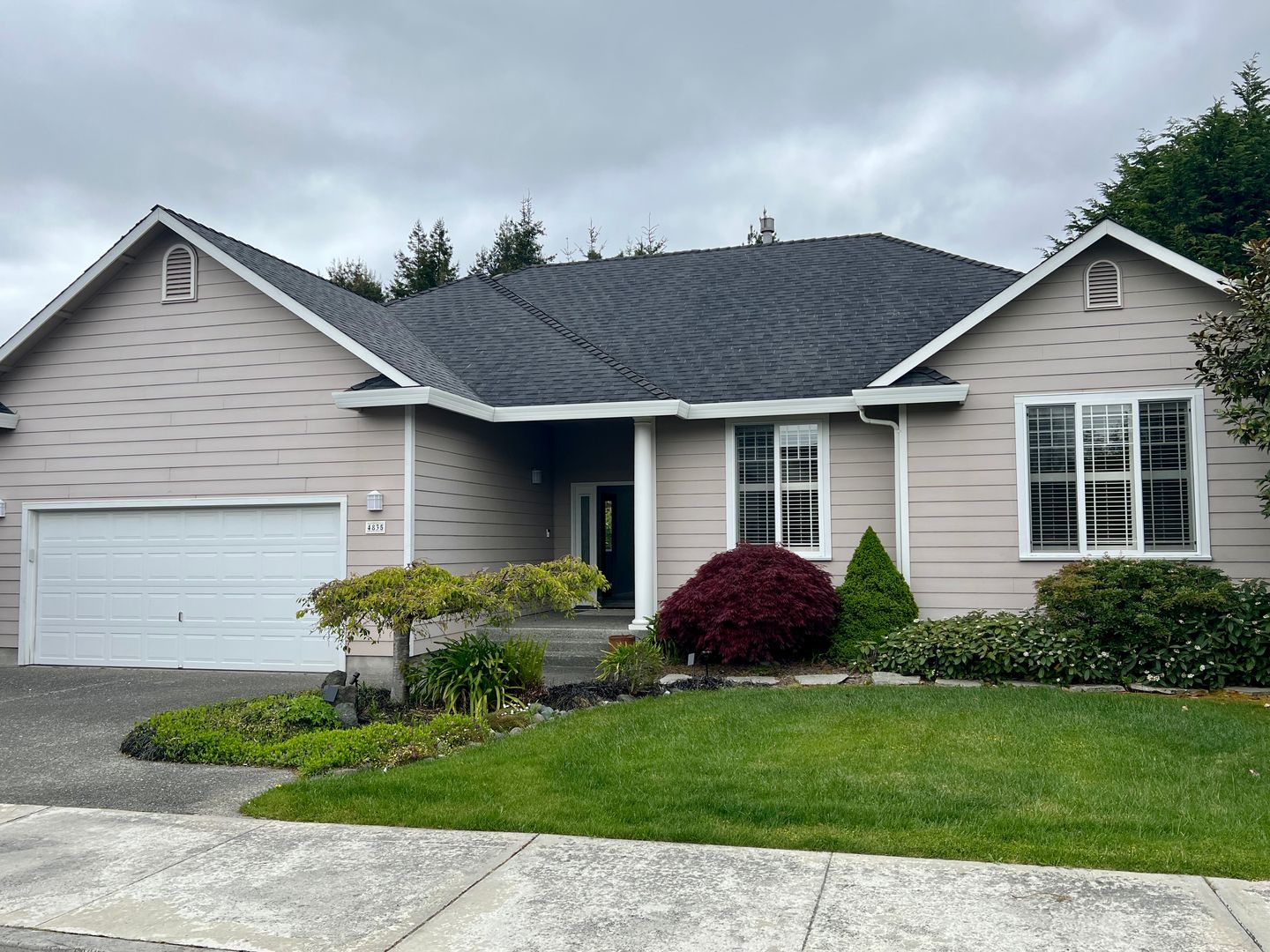 Eureka House: 4835 Dickson Dr