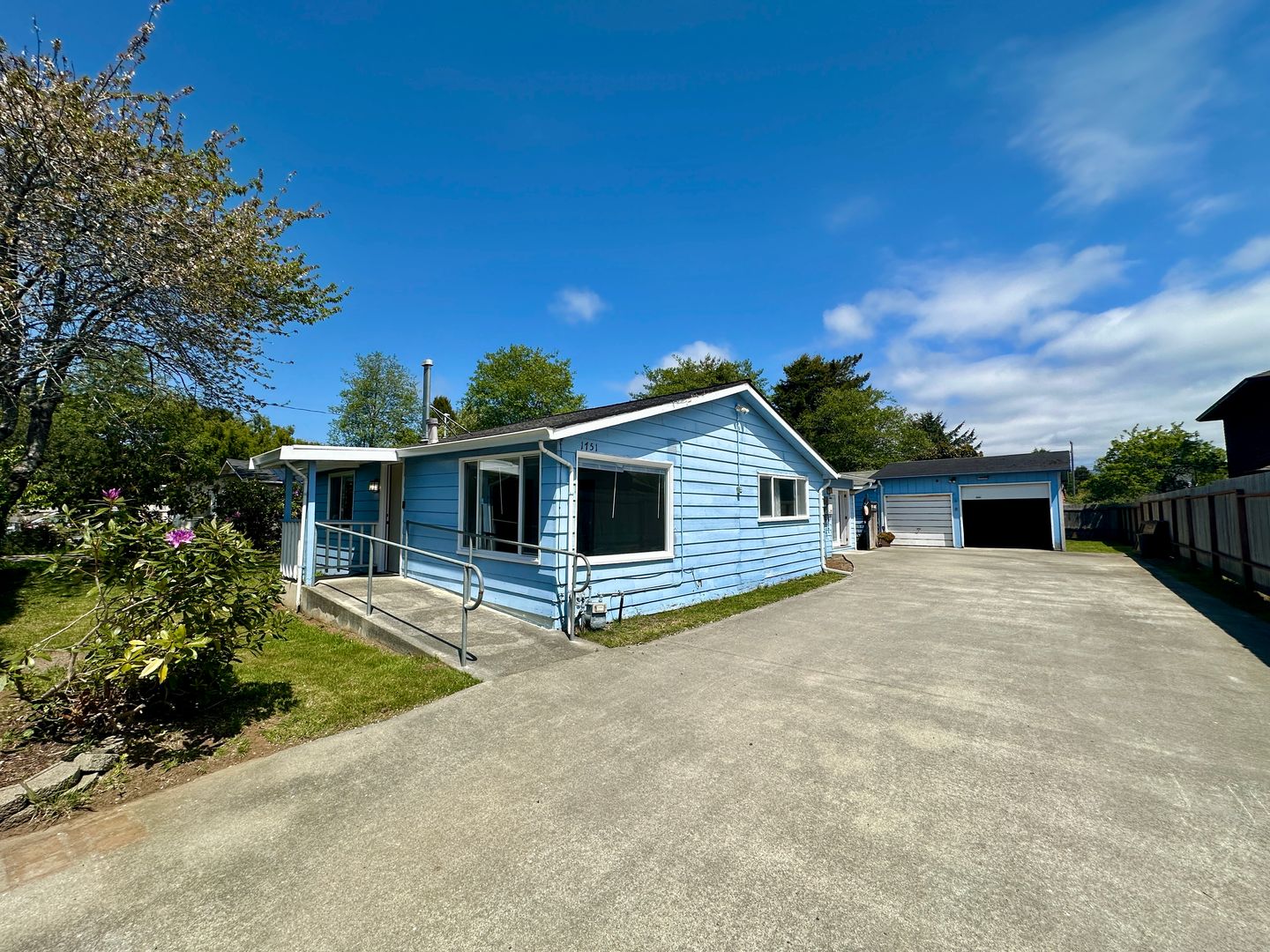 McKinleyville House: 1751 Waters Ave