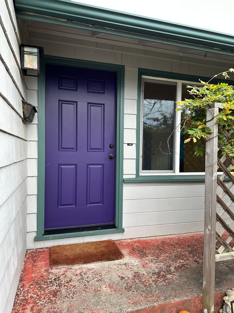 Eureka House: 3145 Oregon Street