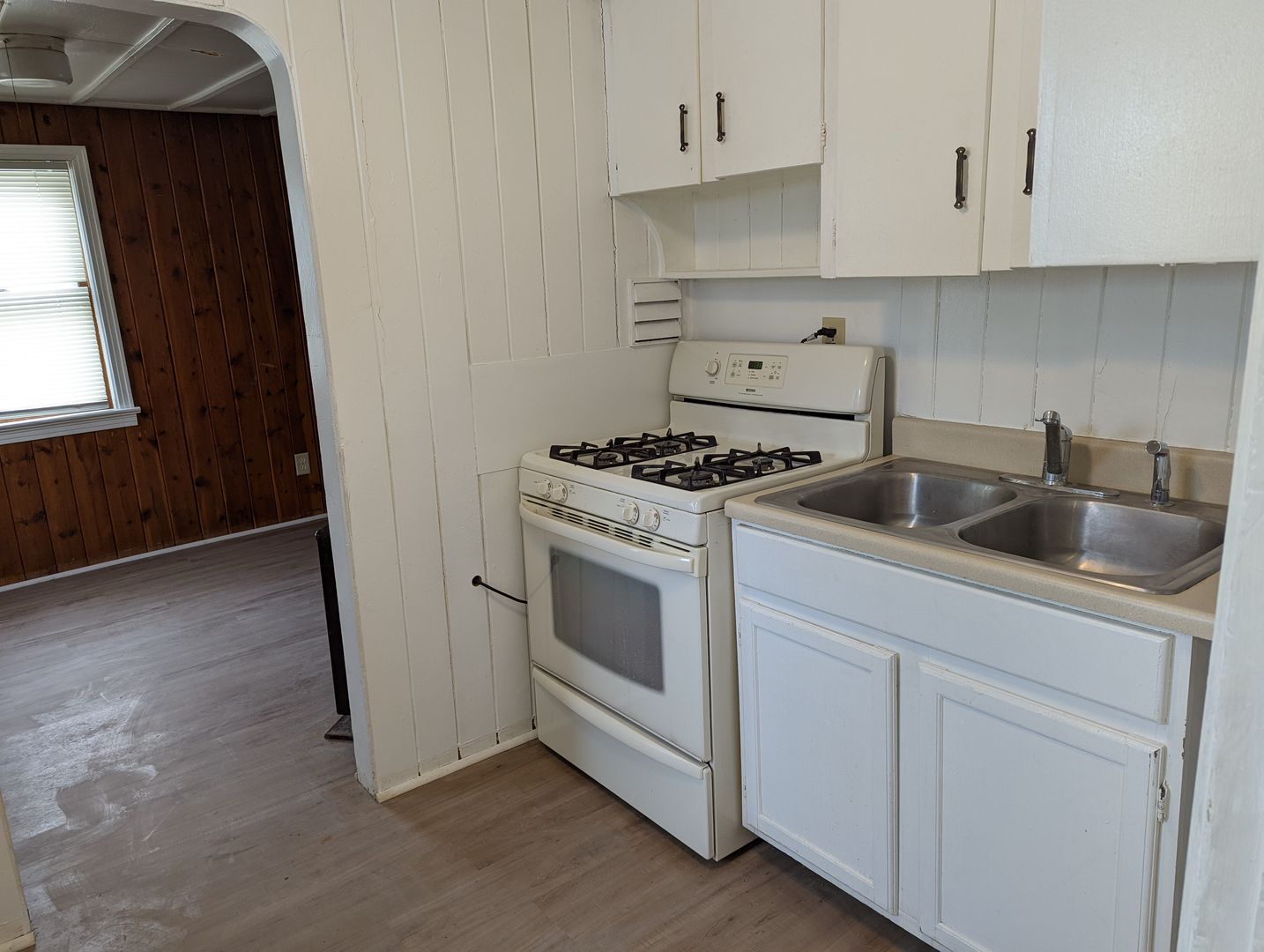 RAPID CITY Apartment: 5 E KANSAS CITY ST