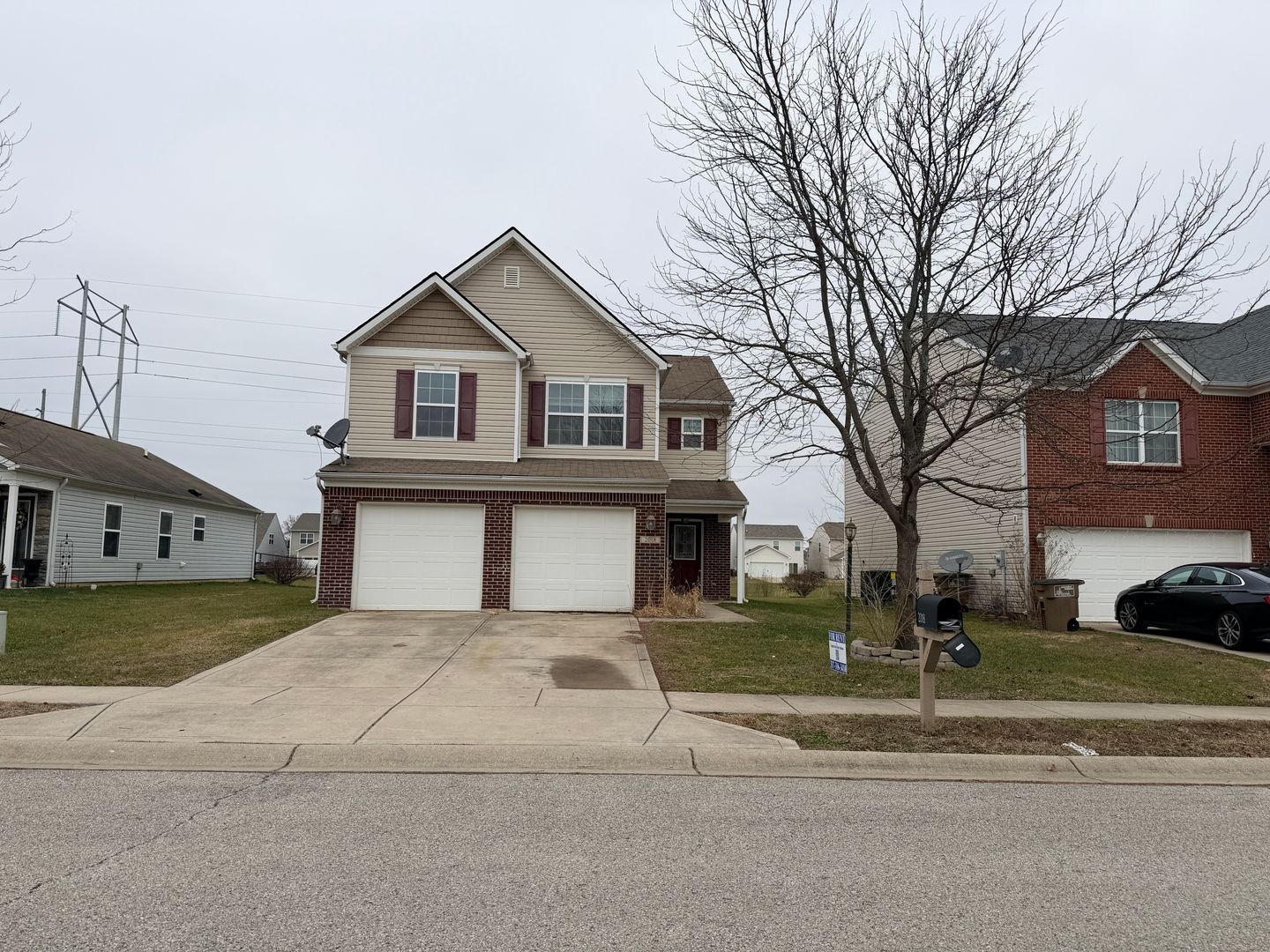 Columbus House: 2018 Creekstone Dr.