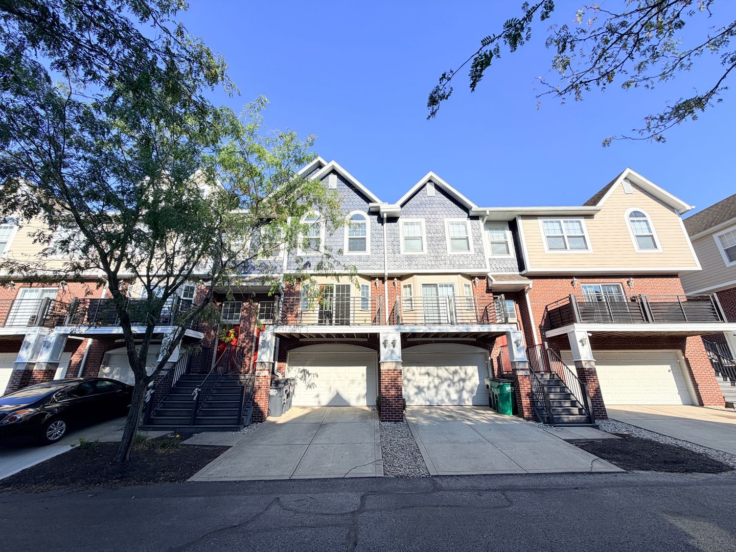 Greenwood House: 1471 Autumn Oak St