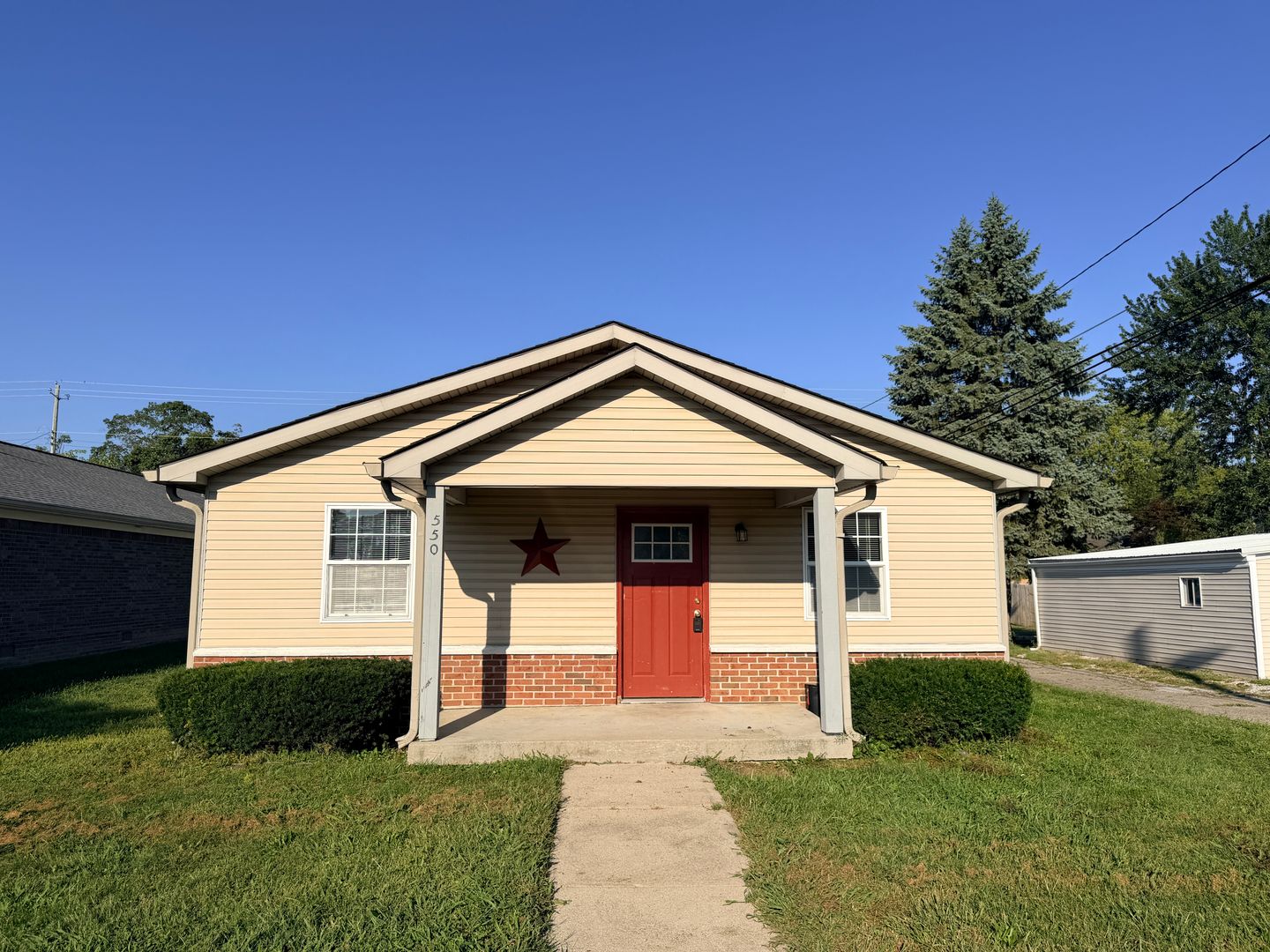 Greenfield House: 550 Wood St.