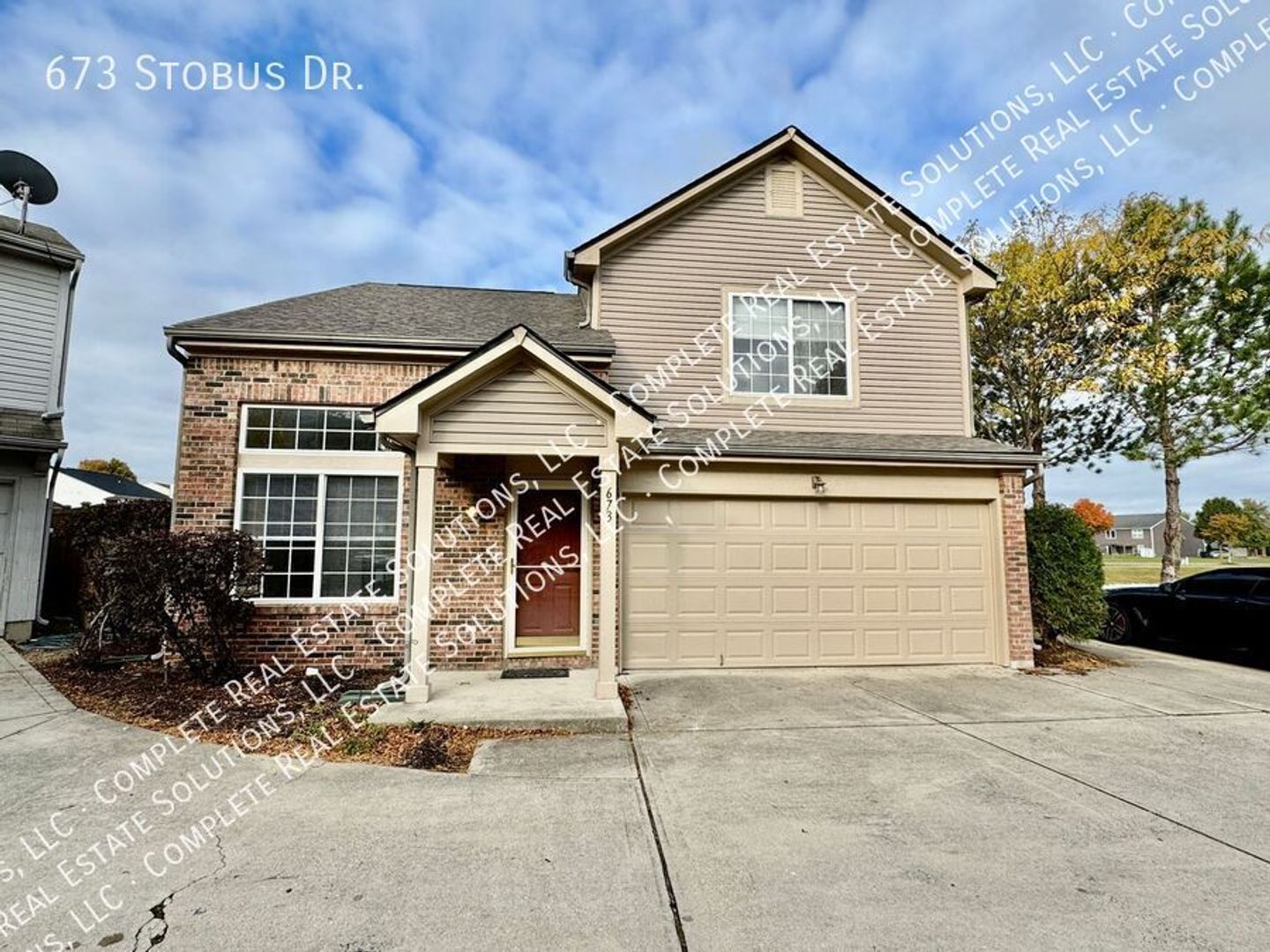 Greenwood House: 673 Stobus Dr.