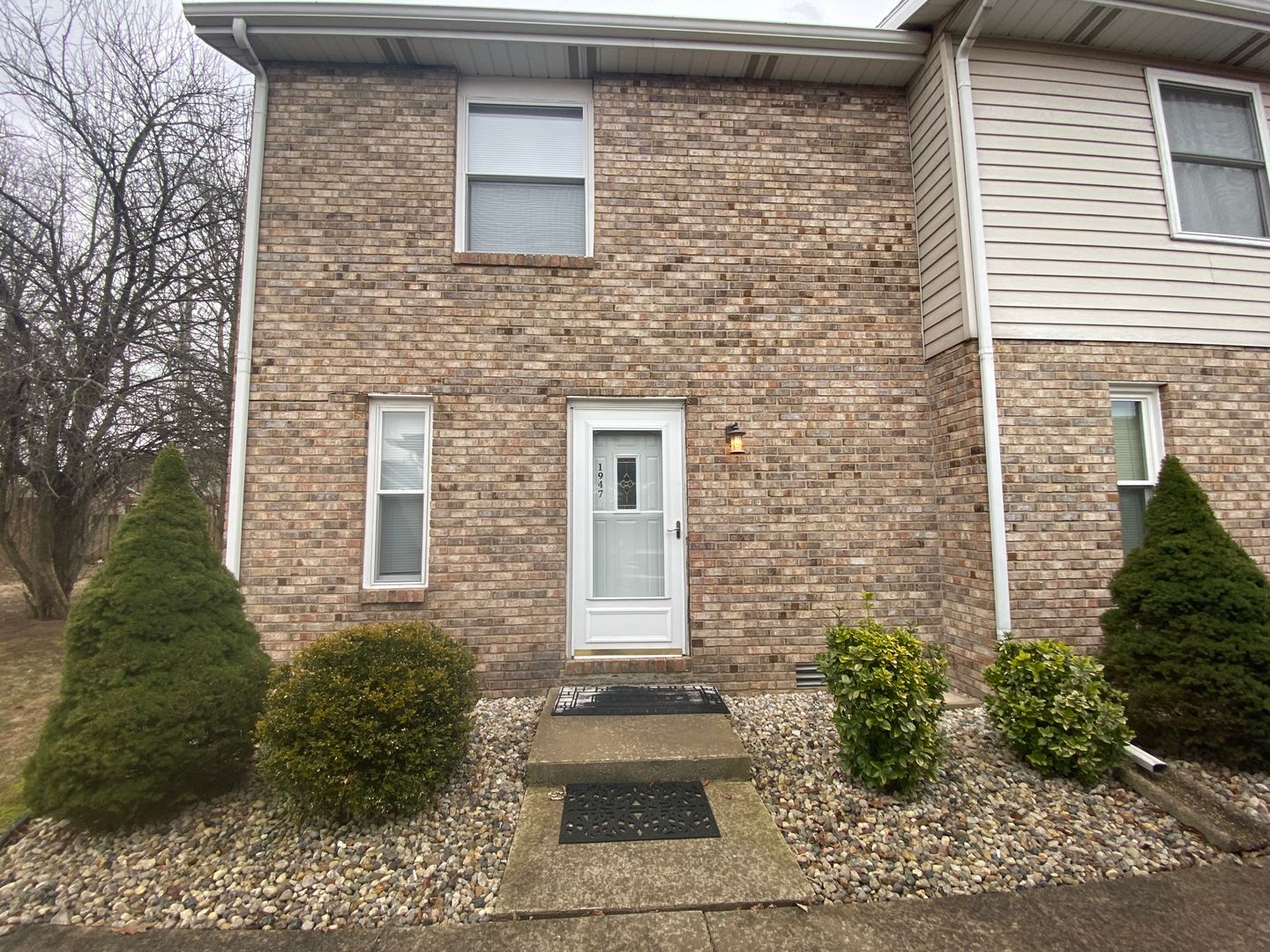 Columbus House: 1947 Bonnie Ct.