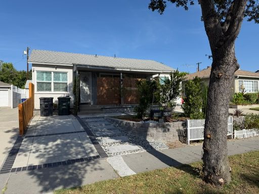 Recently Remodeled 3 bed 2 bath House by Lakewood Mall - Laundry, Backyard, Parking all Included – photo 1