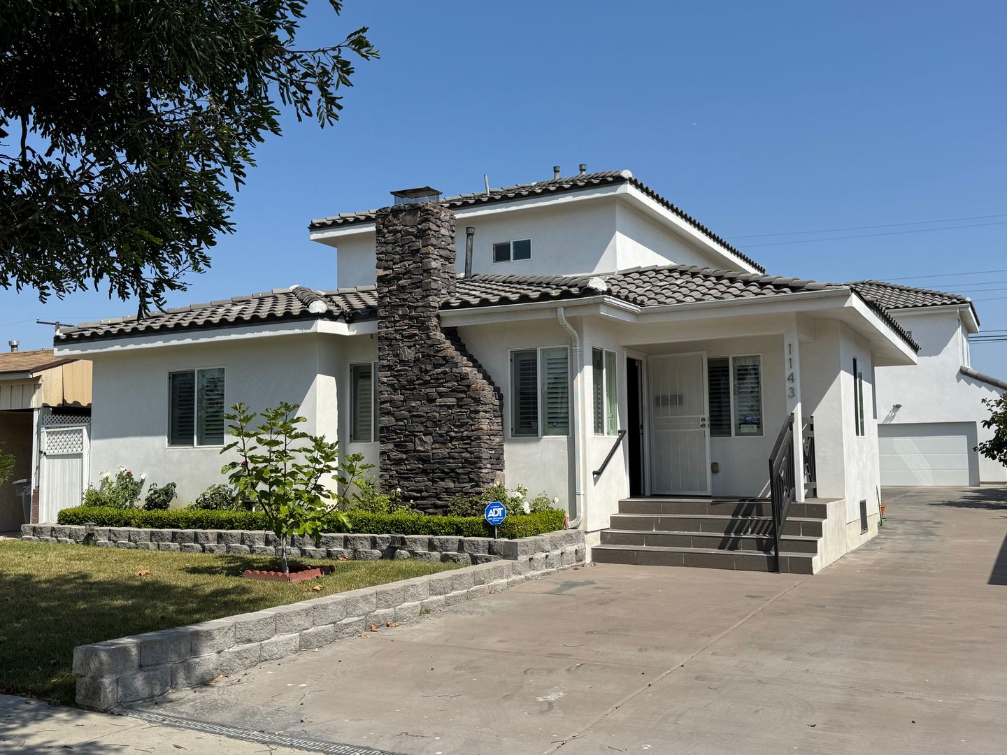 GARDENA Apartment: 1143 W 163RD ST