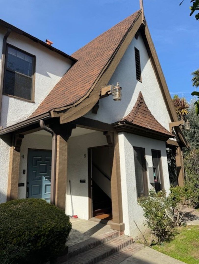 LONG BEACH Apartment: 420 ORANGE AVE