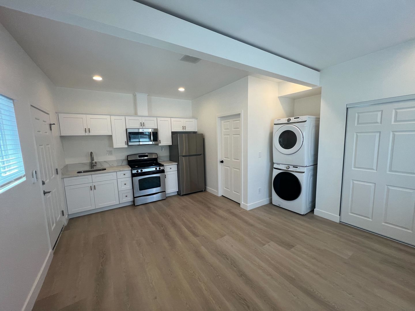 LONG BEACH Apartment: 1962 HARBOR AVE