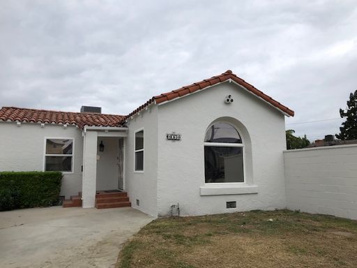 3 Bedroom 2 Bath California Classic Spanish Revival – photo 1