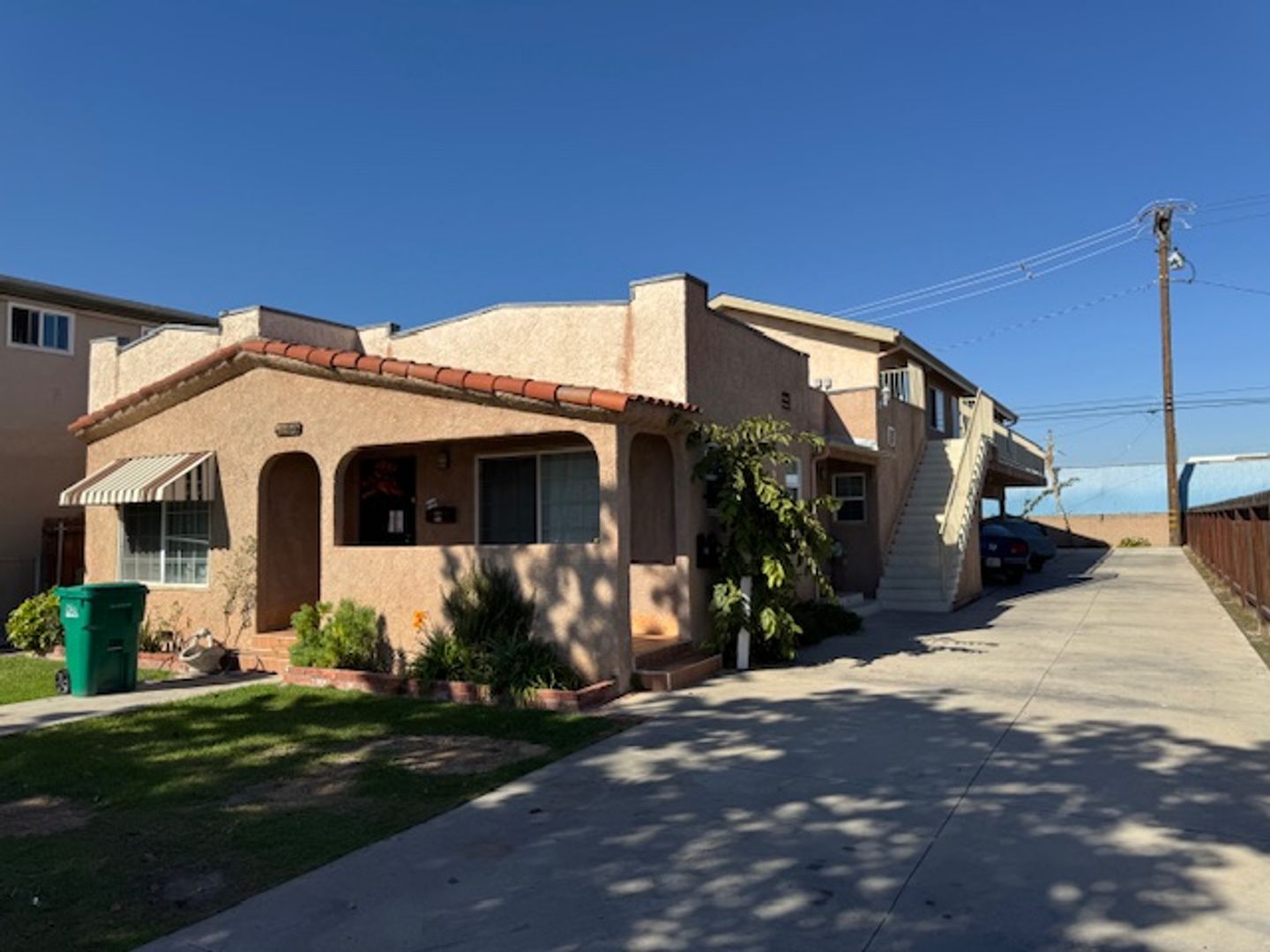 LONG BEACH Apartment: 253 E PLYMOUTH ST