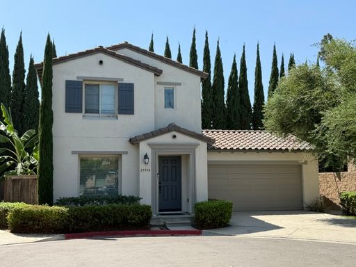 ADA Compliant 3 bed 2.5 Home in Paramount - Attached 2 Car Garage, Washer/Dryer, and More! – photo 1