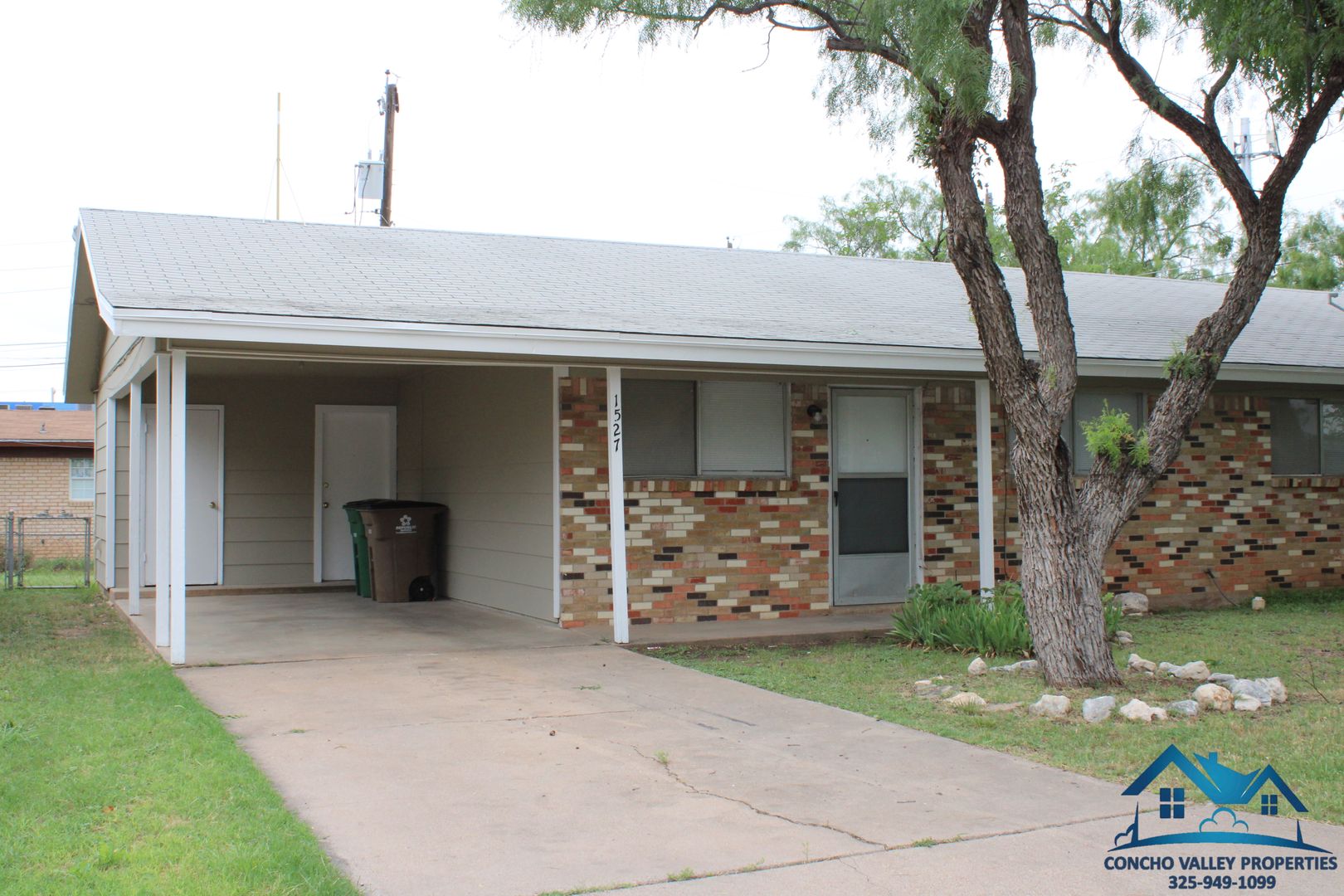 San Angelo House: 1527 Fulton Street