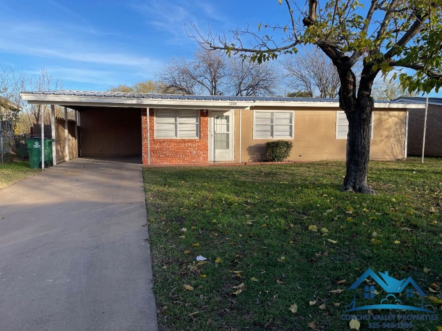 San Angelo House: 1208 Clairmont