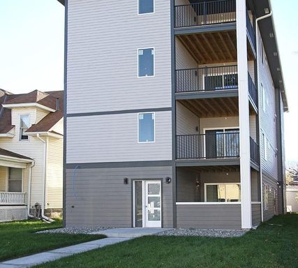 Brand NEW condo for rent – photo 1