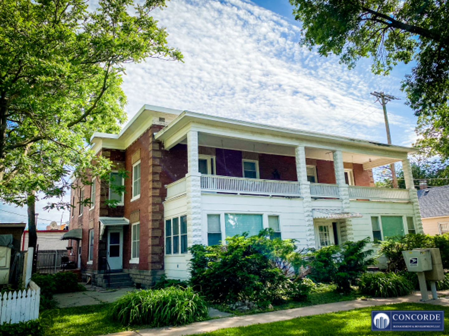 Lincoln Apartment: 1129 Plum St