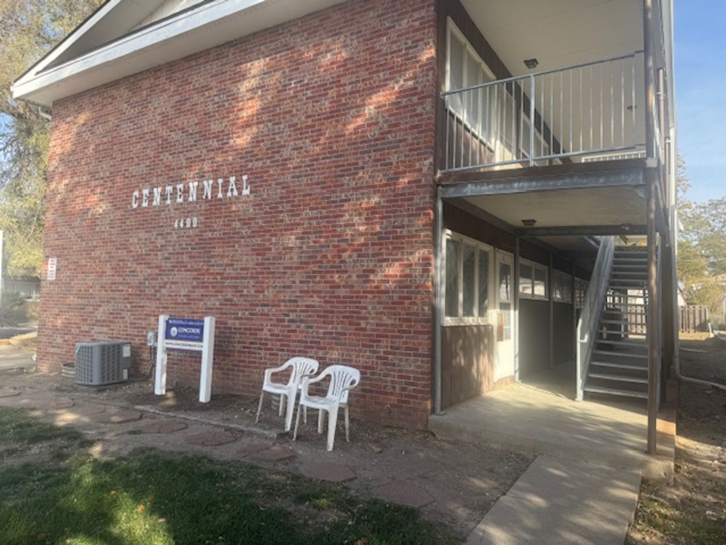 Lincoln Apartment: 4400 So. 48th St.