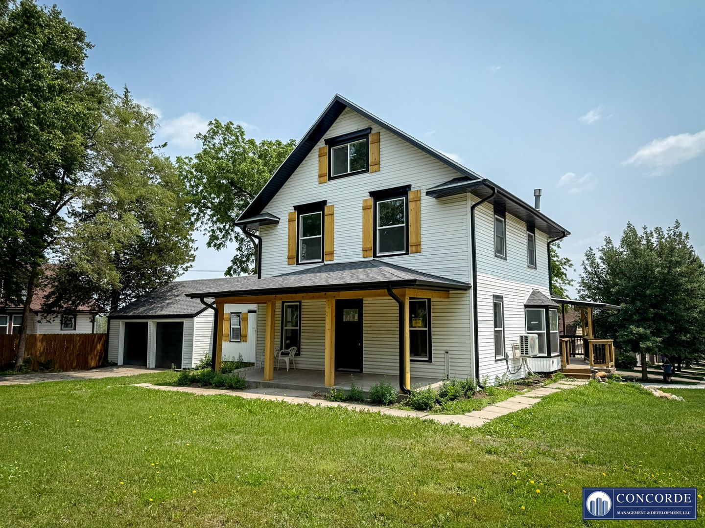 Lincoln Apartment: 3210 So. 48th St.