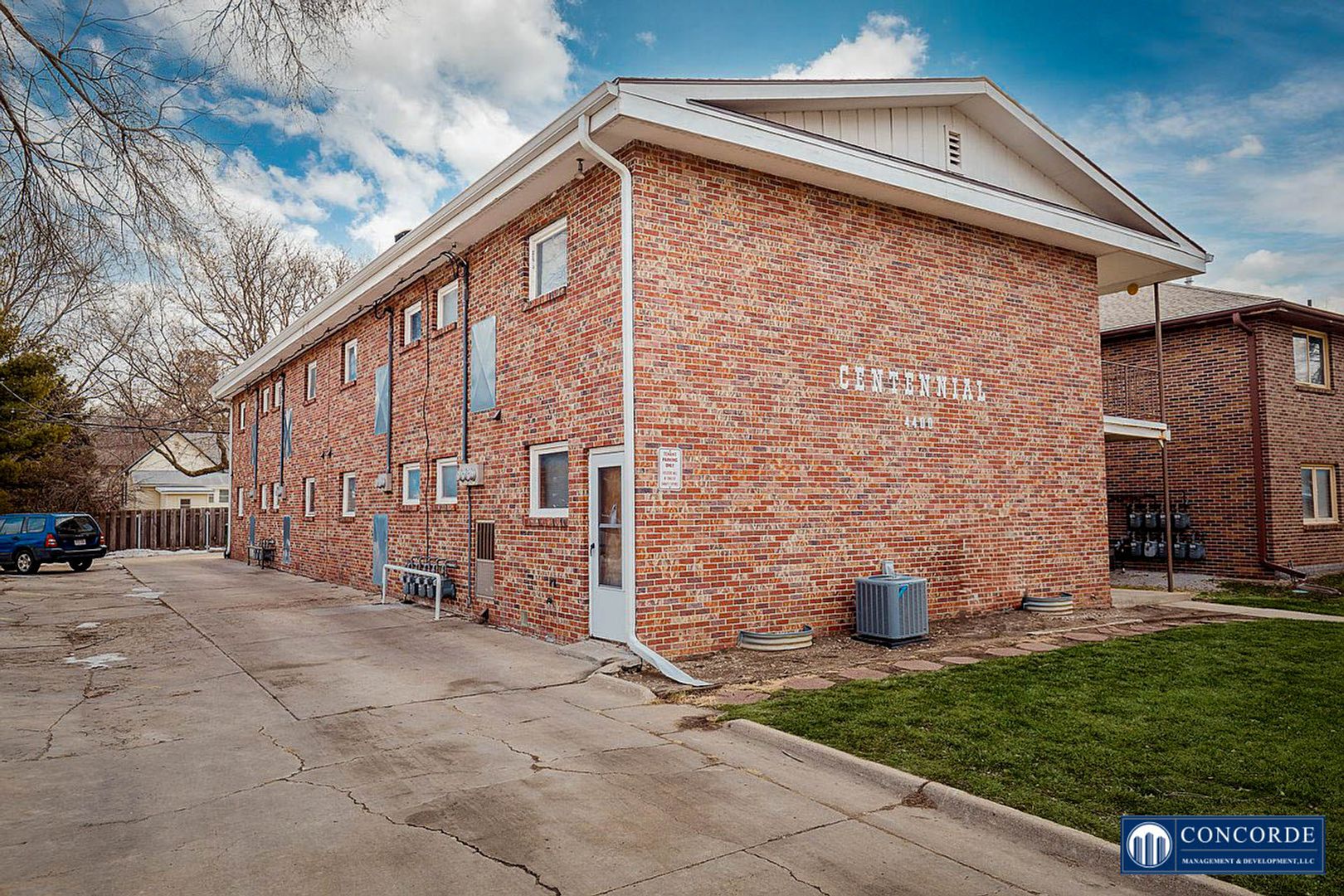 Lincoln Apartment: 4400 So. 48th St.